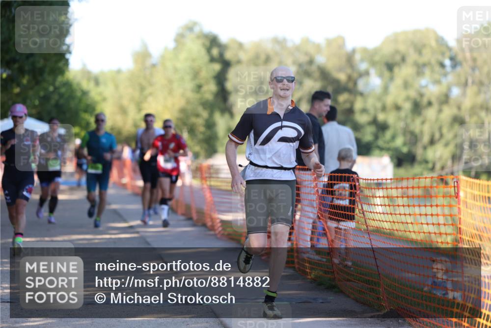 07.09.2025 - 19. Norderstedt Triathlon Michael Strokosch http://msf.ph/oto/8814882 07.09.2025 16:28:59 Laufen 405, 532, 942, 1054, 1060, 1067, 1473, 1509, 1582 meine-sportfotos.de