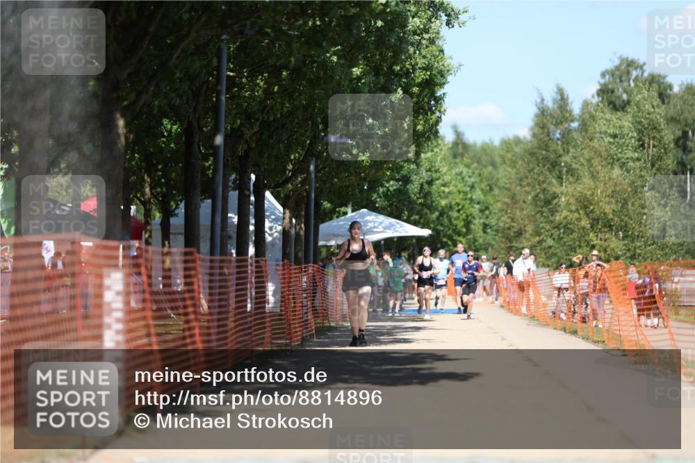 07.09.2025 - 19. Norderstedt Triathlon Michael Strokosch http://msf.ph/oto/8814896 07.09.2025 13:35:31 Laufen 331 meine-sportfotos.de