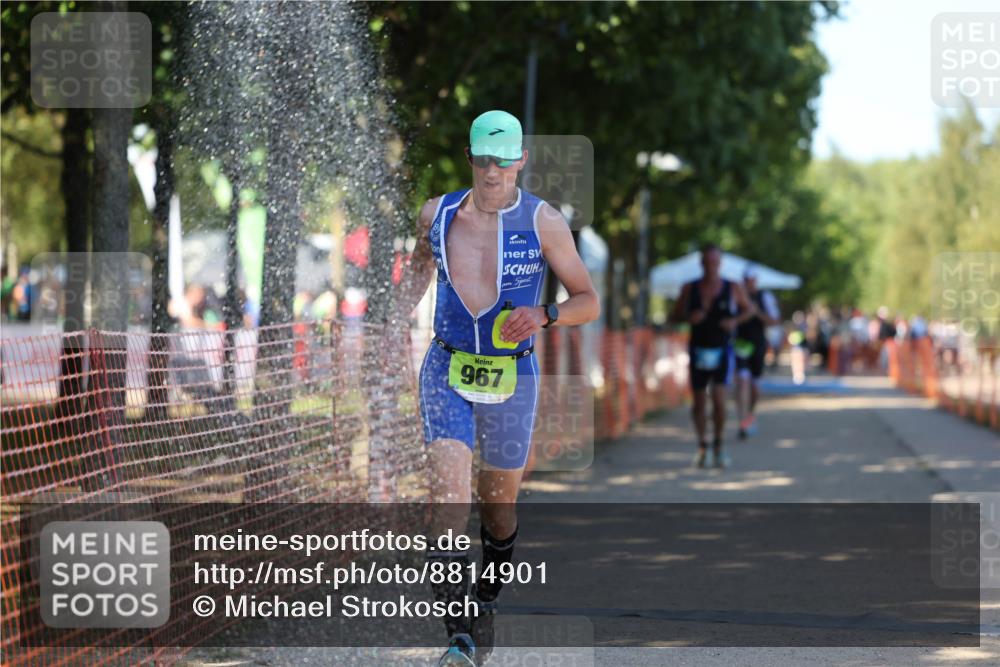 07.09.2025 - 19. Norderstedt Triathlon Michael Strokosch http://msf.ph/oto/8814901 07.09.2025 15:31:24 Laufen 400, 417, 967 meine-sportfotos.de