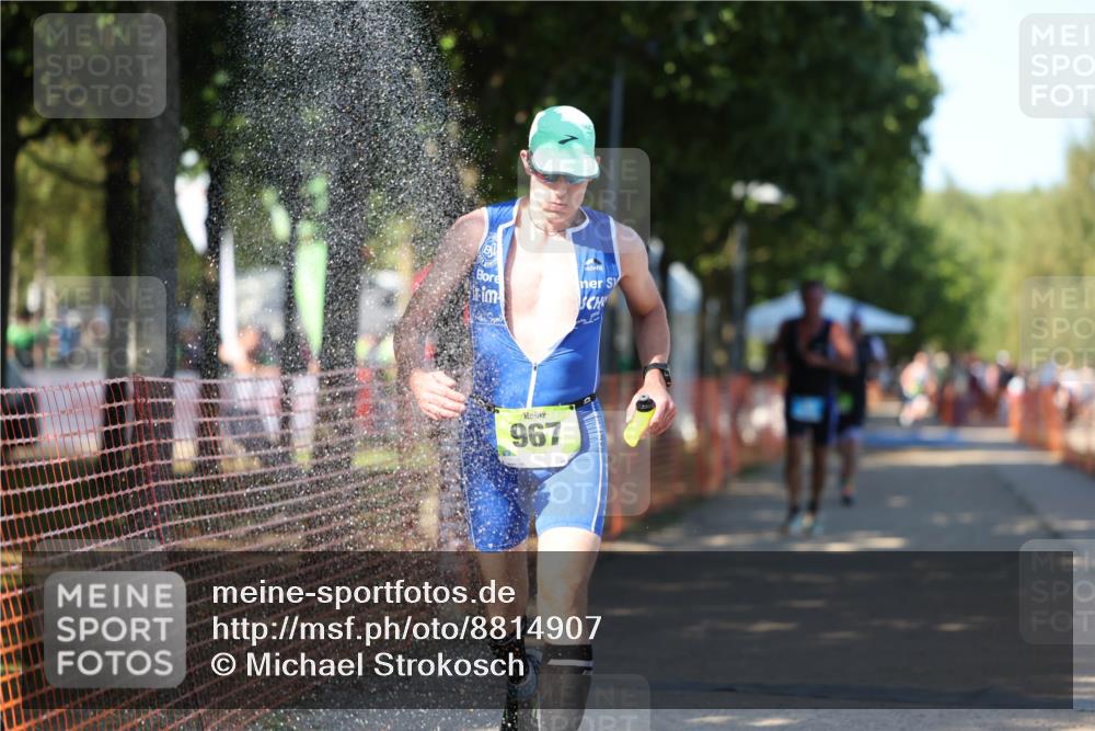07.09.2025 - 19. Norderstedt Triathlon Michael Strokosch http://msf.ph/oto/8814907 07.09.2025 15:31:24 Laufen 400, 417, 967 meine-sportfotos.de