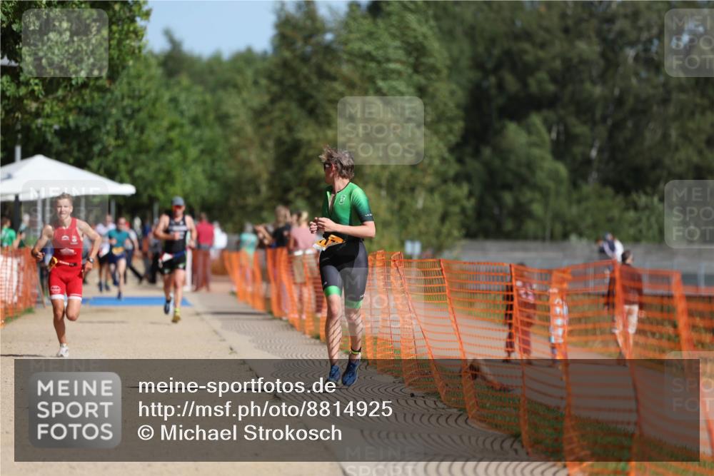 07.09.2025 - 19. Norderstedt Triathlon Michael Strokosch http://msf.ph/oto/8814925 07.09.2025 11:44:36 Laufen 1163, 1173 meine-sportfotos.de