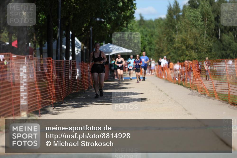 07.09.2025 - 19. Norderstedt Triathlon Michael Strokosch http://msf.ph/oto/8814928 07.09.2025 13:35:34 Laufen 324 meine-sportfotos.de