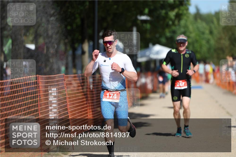 07.09.2025 - 19. Norderstedt Triathlon Michael Strokosch http://msf.ph/oto/8814937 07.09.2025 12:55:41 Laufen 174, 247, 811, 1283, 1384 meine-sportfotos.de