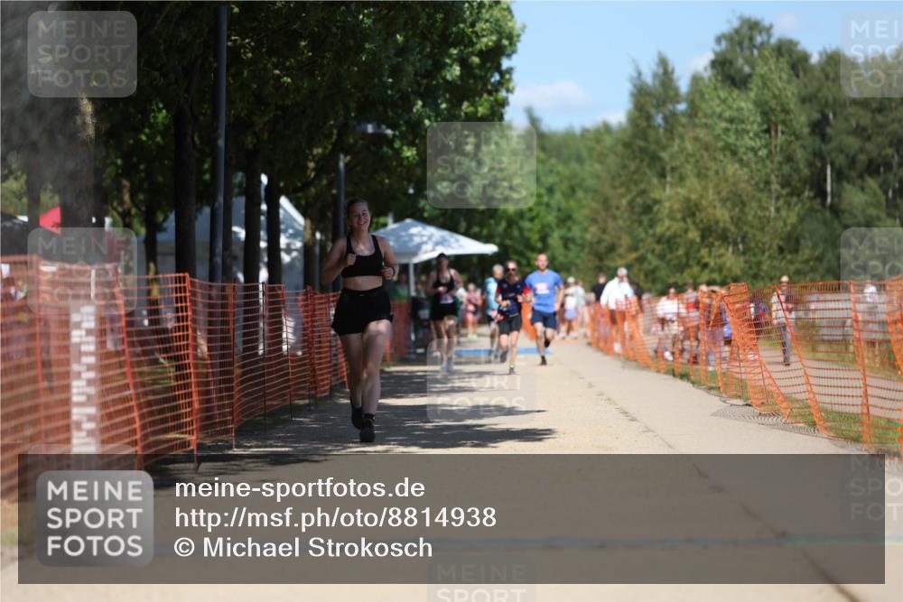 07.09.2025 - 19. Norderstedt Triathlon Michael Strokosch http://msf.ph/oto/8814938 07.09.2025 13:35:35 Laufen 324 meine-sportfotos.de