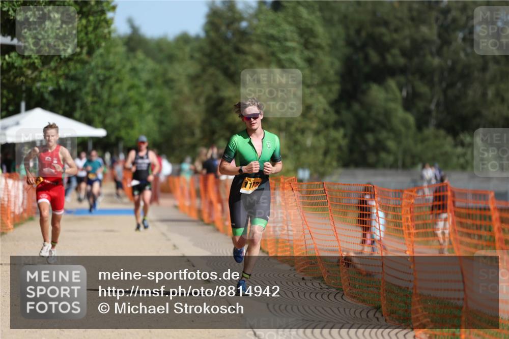 07.09.2025 - 19. Norderstedt Triathlon Michael Strokosch http://msf.ph/oto/8814942 07.09.2025 11:44:37 Laufen 1163, 1173 meine-sportfotos.de