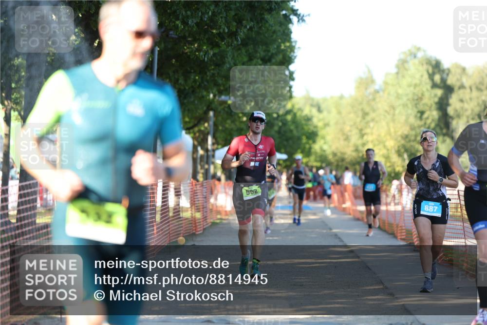 07.09.2025 - 19. Norderstedt Triathlon Michael Strokosch http://msf.ph/oto/8814945 07.09.2025 16:29:06 Laufen 431, 502, 532, 887, 942, 1054, 1509, 1582 meine-sportfotos.de