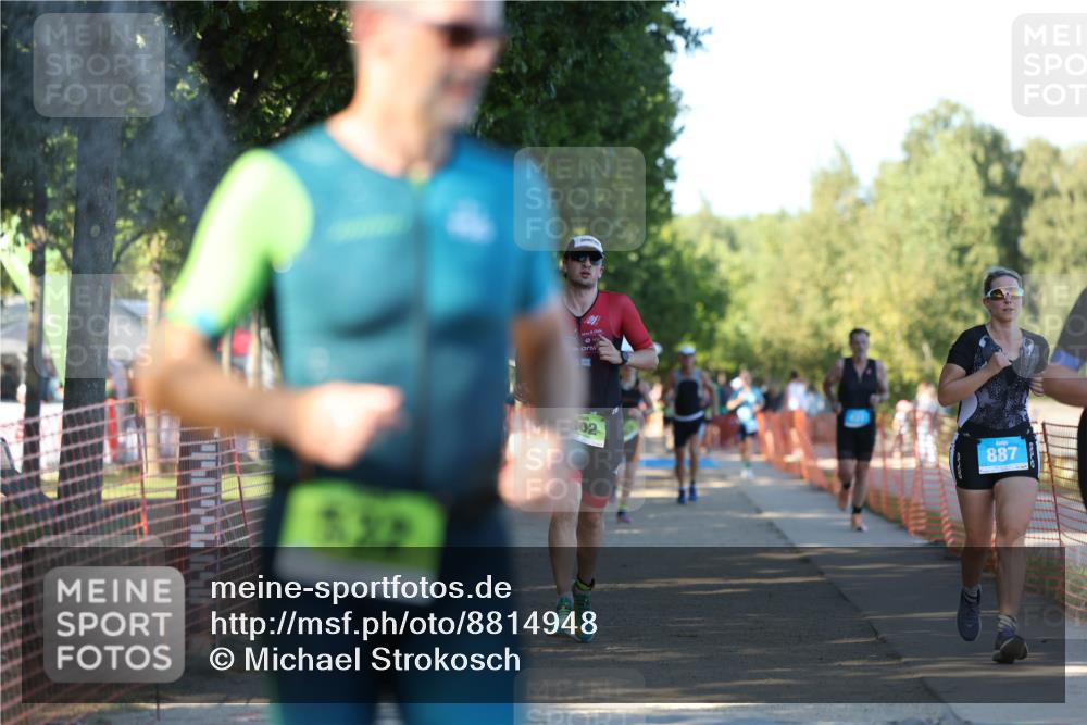 07.09.2025 - 19. Norderstedt Triathlon Michael Strokosch http://msf.ph/oto/8814948 07.09.2025 16:29:06 Laufen 431, 502, 532, 887, 942, 1054, 1509, 1582 meine-sportfotos.de