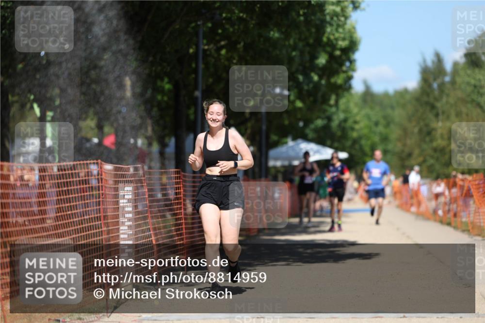 07.09.2025 - 19. Norderstedt Triathlon Michael Strokosch http://msf.ph/oto/8814959 07.09.2025 13:35:39 Laufen 324 meine-sportfotos.de