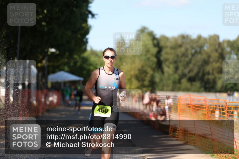 07.09.2025 - 19. Norderstedt Triathlon Michael Strokosch http://msf.ph/oto/8814990 07.09.2025 15:31:46 Laufen 450, 476 meine-sportfotos.de