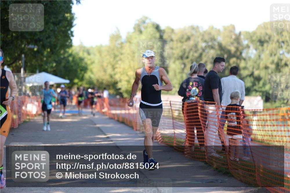 07.09.2025 - 19. Norderstedt Triathlon Michael Strokosch http://msf.ph/oto/8815024 07.09.2025 16:29:15 Laufen 430, 431, 459, 1419 meine-sportfotos.de