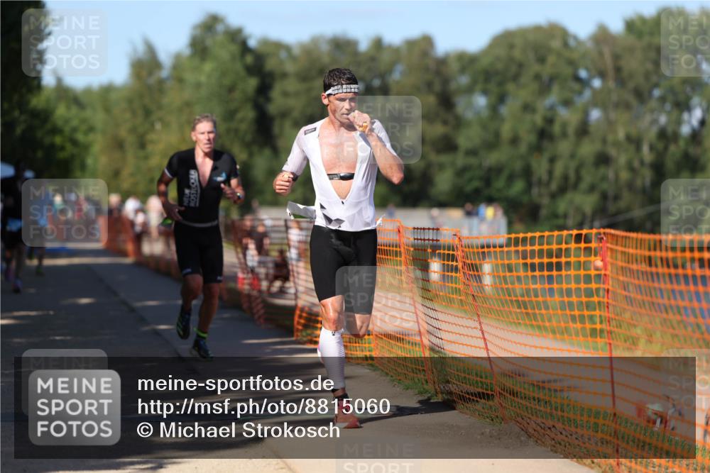 07.09.2025 - 19. Norderstedt Triathlon Michael Strokosch http://msf.ph/oto/8815060 07.09.2025 15:32:08 Laufen 1459, 1501 meine-sportfotos.de