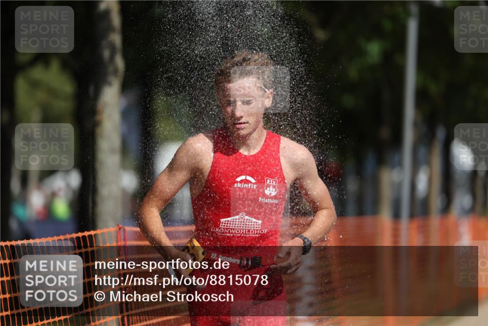 07.09.2025 - 19. Norderstedt Triathlon Michael Strokosch http://msf.ph/oto/8815078 07.09.2025 11:44:43 Laufen 806, 1163, 1173 meine-sportfotos.de