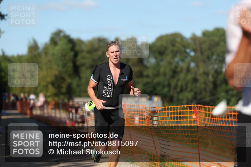 07.09.2025 - 19. Norderstedt Triathlon Michael Strokosch http://msf.ph/oto/8815097 07.09.2025 15:32:10 Laufen 373, 1459, 1501 meine-sportfotos.de
