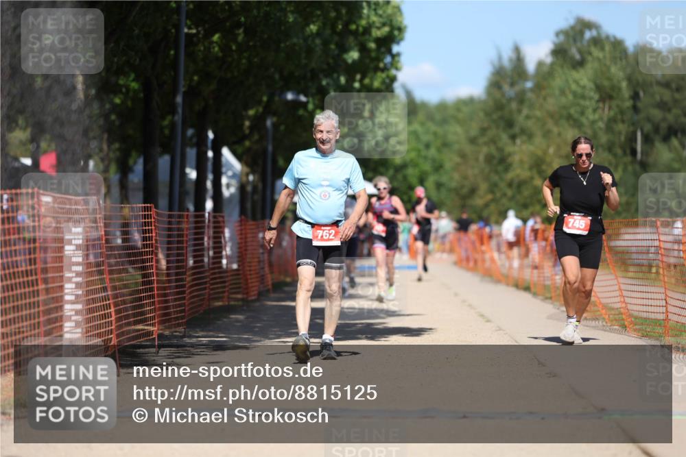07.09.2025 - 19. Norderstedt Triathlon Michael Strokosch http://msf.ph/oto/8815125 07.09.2025 13:36:02 Laufen 745, 762 meine-sportfotos.de