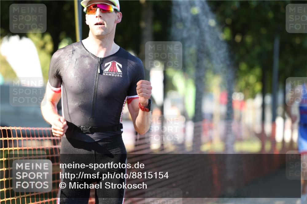 07.09.2025 - 19. Norderstedt Triathlon Michael Strokosch http://msf.ph/oto/8815154 07.09.2025 16:29:39 Laufen 496, 544, 1090, 1550, 1595 meine-sportfotos.de