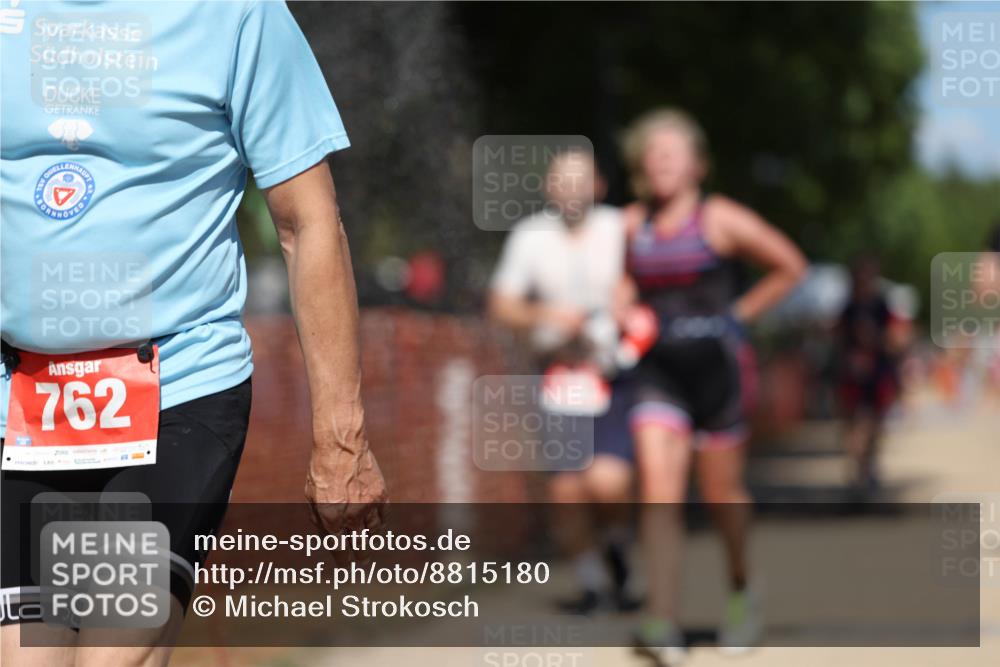07.09.2025 - 19. Norderstedt Triathlon Michael Strokosch http://msf.ph/oto/8815180 07.09.2025 13:36:12 Laufen 145, 222, 747, 855, 1326 meine-sportfotos.de