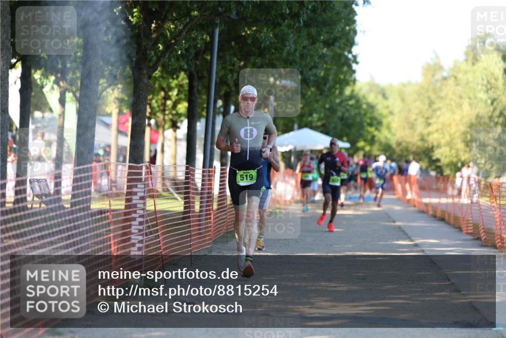 07.09.2025 - 19. Norderstedt Triathlon Michael Strokosch http://msf.ph/oto/8815254 07.09.2025 16:29:53 Laufen 519, 552, 1101, 1564 meine-sportfotos.de