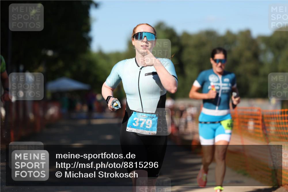 07.09.2025 - 19. Norderstedt Triathlon Michael Strokosch http://msf.ph/oto/8815296 07.09.2025 15:32:40 Laufen 379, 444, 900, 960 meine-sportfotos.de