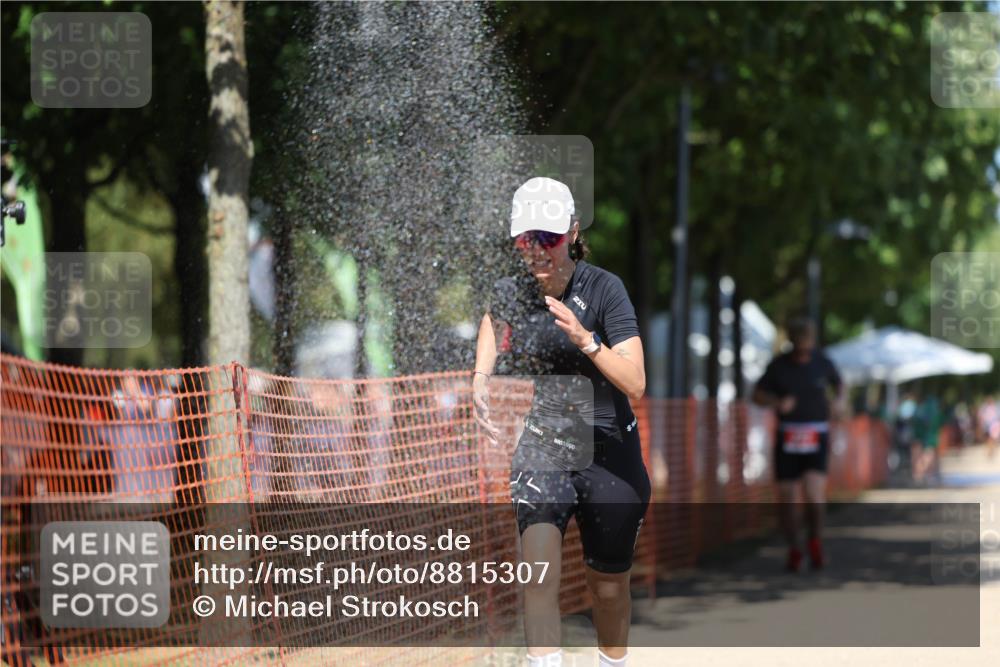 07.09.2025 - 19. Norderstedt Triathlon Michael Strokosch http://msf.ph/oto/8815307 07.09.2025 13:36:27 Laufen 277, 718 meine-sportfotos.de