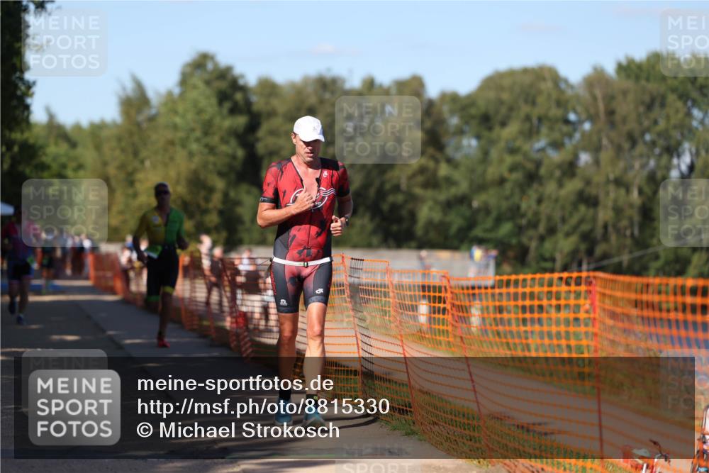 07.09.2025 - 19. Norderstedt Triathlon Michael Strokosch http://msf.ph/oto/8815330 07.09.2025 15:32:45 Laufen 444, 960, 1019 meine-sportfotos.de