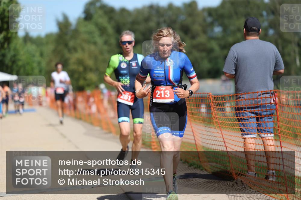 07.09.2025 - 19. Norderstedt Triathlon Michael Strokosch http://msf.ph/oto/8815345 07.09.2025 12:56:07 Laufen 212, 213, 261, 302, 814, 1294 meine-sportfotos.de