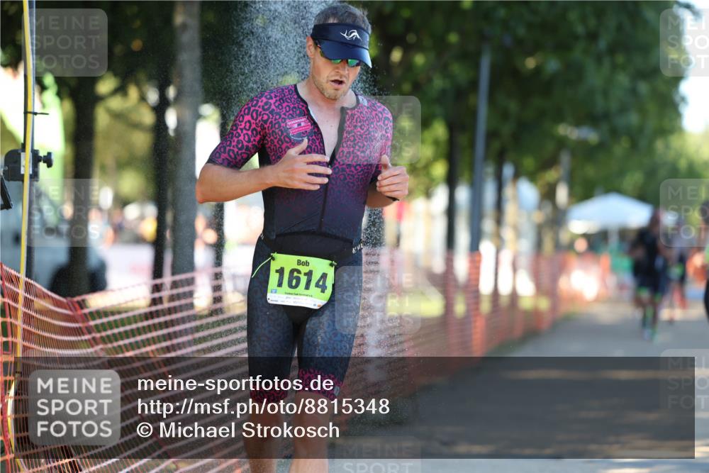 07.09.2025 - 19. Norderstedt Triathlon Michael Strokosch http://msf.ph/oto/8815348 07.09.2025 16:30:09 Laufen 447, 885, 1403, 1486, 1553, 1584, 1614 meine-sportfotos.de