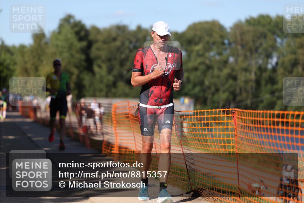 07.09.2025 - 19. Norderstedt Triathlon Michael Strokosch http://msf.ph/oto/8815357 07.09.2025 15:32:47 Laufen 960, 1019 meine-sportfotos.de