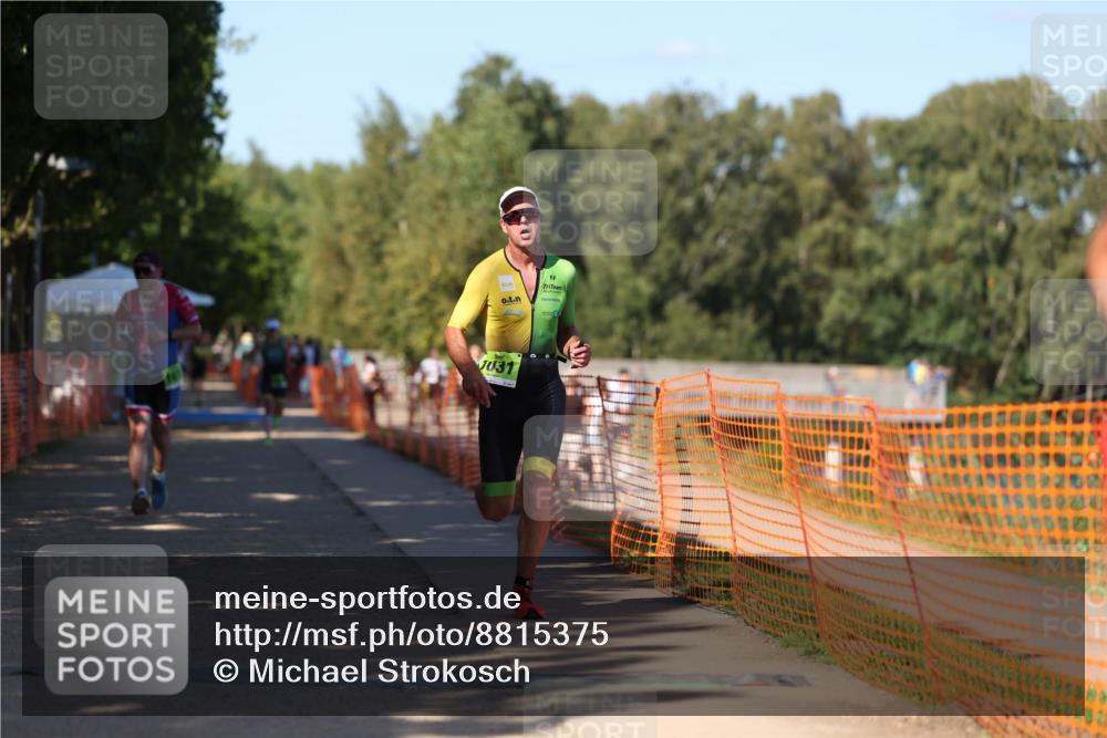 07.09.2025 - 19. Norderstedt Triathlon Michael Strokosch http://msf.ph/oto/8815375 07.09.2025 15:32:48 Laufen 960, 1019 meine-sportfotos.de