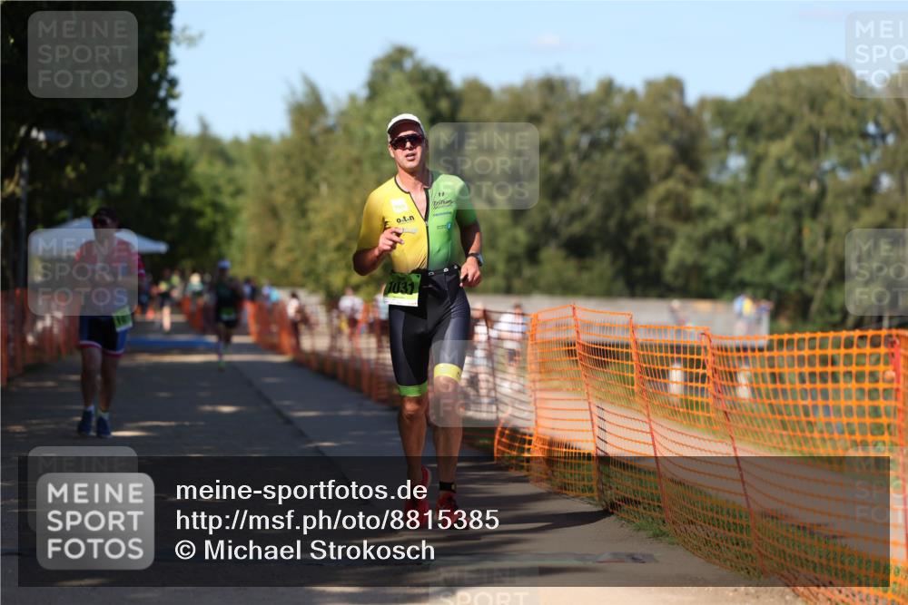07.09.2025 - 19. Norderstedt Triathlon Michael Strokosch http://msf.ph/oto/8815385 07.09.2025 15:32:49 Laufen 960, 1019 meine-sportfotos.de