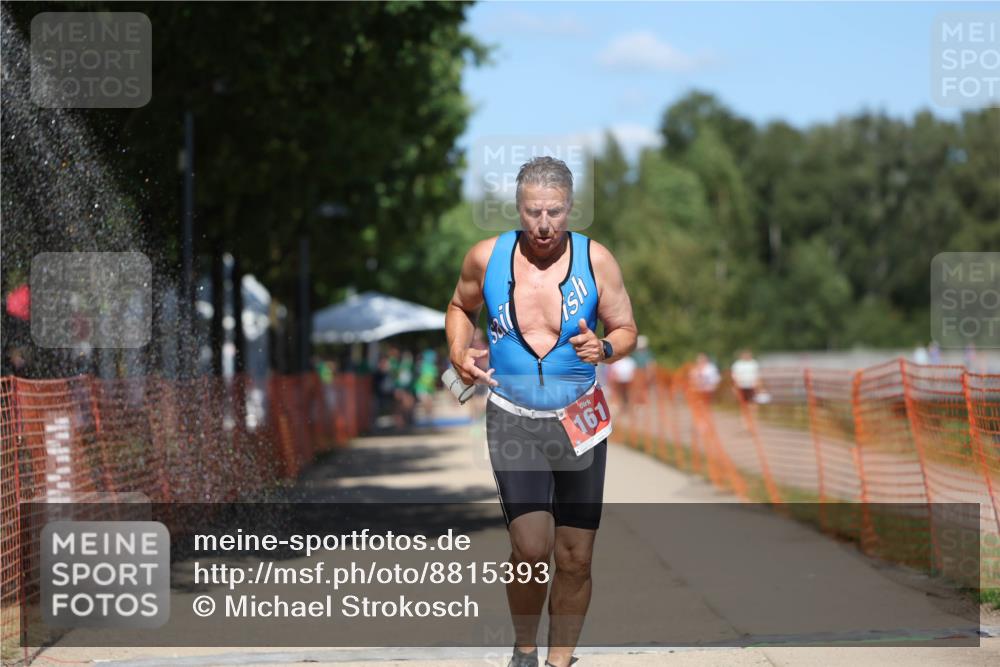 07.09.2025 - 19. Norderstedt Triathlon Michael Strokosch http://msf.ph/oto/8815393 07.09.2025 13:37:09 Laufen 161 meine-sportfotos.de