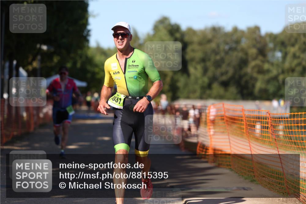 07.09.2025 - 19. Norderstedt Triathlon Michael Strokosch http://msf.ph/oto/8815395 07.09.2025 15:32:50 Laufen 960, 1019, 1503 meine-sportfotos.de