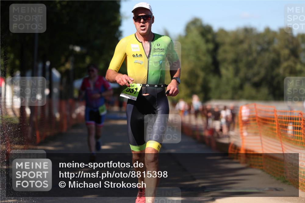 07.09.2025 - 19. Norderstedt Triathlon Michael Strokosch http://msf.ph/oto/8815398 07.09.2025 15:32:51 Laufen 960, 1019, 1503 meine-sportfotos.de