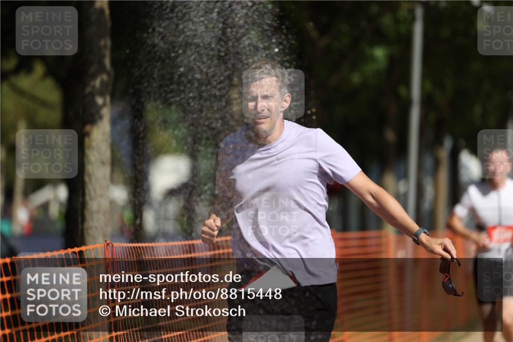 07.09.2025 - 19. Norderstedt Triathlon Michael Strokosch http://msf.ph/oto/8815448 07.09.2025 11:44:59 Laufen 300, 1274 meine-sportfotos.de