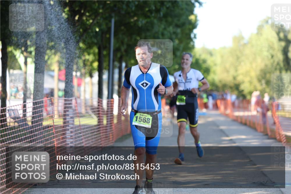 07.09.2025 - 19. Norderstedt Triathlon Michael Strokosch http://msf.ph/oto/8815453 07.09.2025 16:30:45 Laufen 505, 548, 1050, 1071, 1568, 1572, 1573, 1592 meine-sportfotos.de