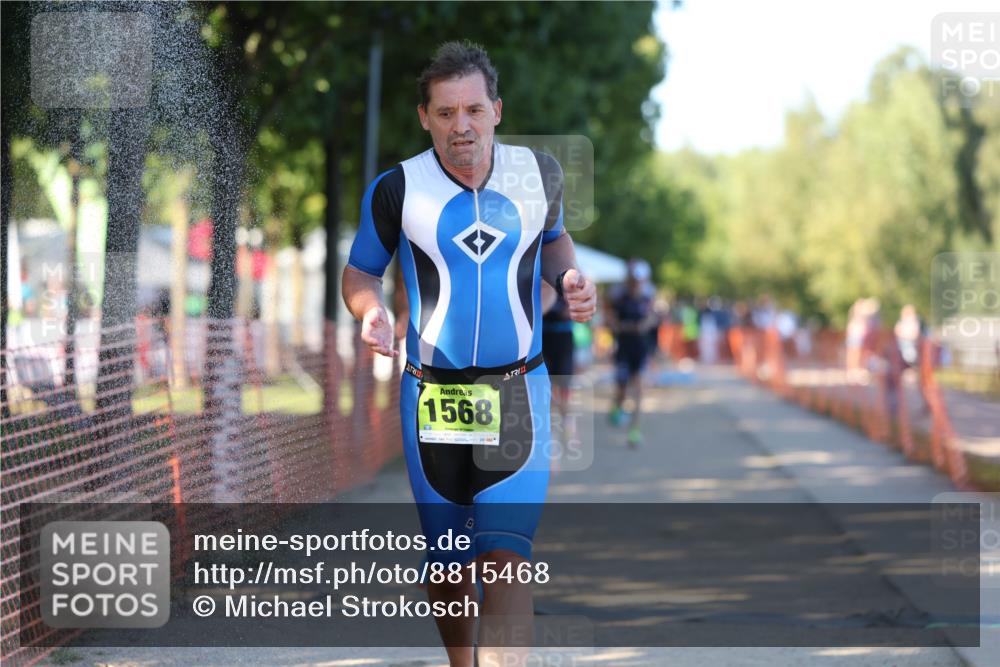 07.09.2025 - 19. Norderstedt Triathlon Michael Strokosch http://msf.ph/oto/8815468 07.09.2025 16:30:47 Laufen 505, 549, 1050, 1568, 1572, 1573, 1586, 1592 meine-sportfotos.de