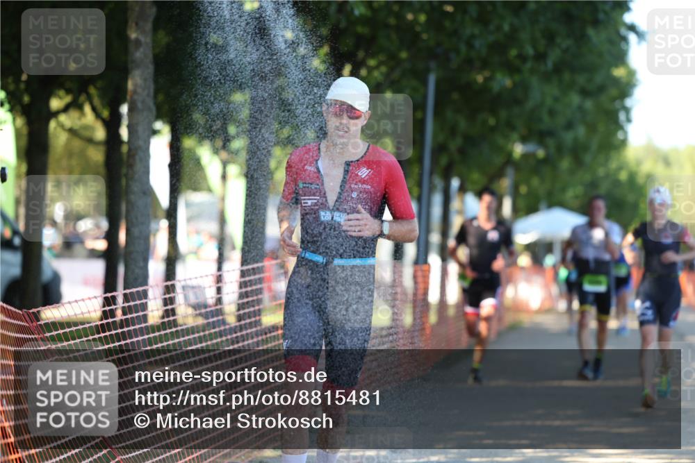 07.09.2025 - 19. Norderstedt Triathlon Michael Strokosch http://msf.ph/oto/8815481 07.09.2025 16:30:51 Laufen 549, 1050, 1573, 1586, 1592 meine-sportfotos.de