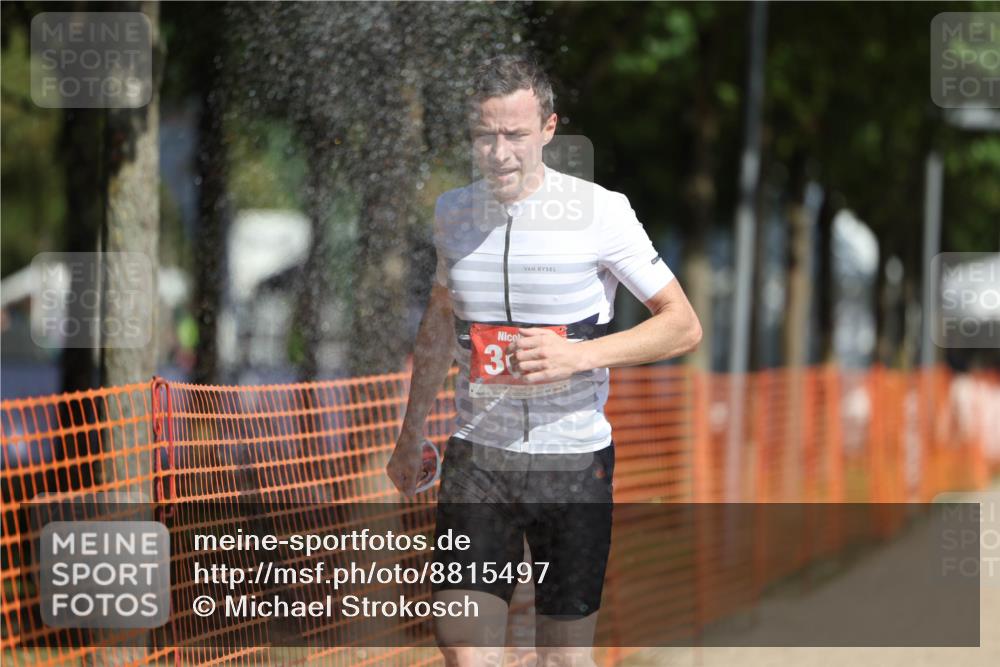 07.09.2025 - 19. Norderstedt Triathlon Michael Strokosch http://msf.ph/oto/8815497 07.09.2025 11:45:02 Laufen 300, 1274 meine-sportfotos.de
