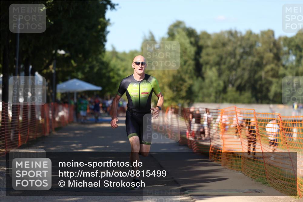 07.09.2025 - 19. Norderstedt Triathlon Michael Strokosch http://msf.ph/oto/8815499 07.09.2025 15:33:07 Laufen 1483 meine-sportfotos.de
