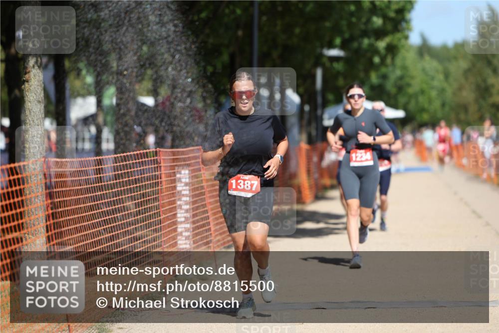 07.09.2025 - 19. Norderstedt Triathlon Michael Strokosch http://msf.ph/oto/8815500 07.09.2025 12:56:18 Laufen 814, 1234, 1241, 1249, 1351, 1387 meine-sportfotos.de