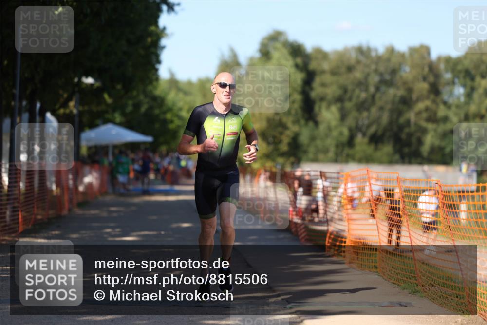 07.09.2025 - 19. Norderstedt Triathlon Michael Strokosch http://msf.ph/oto/8815506 07.09.2025 15:33:07 Laufen 1483 meine-sportfotos.de
