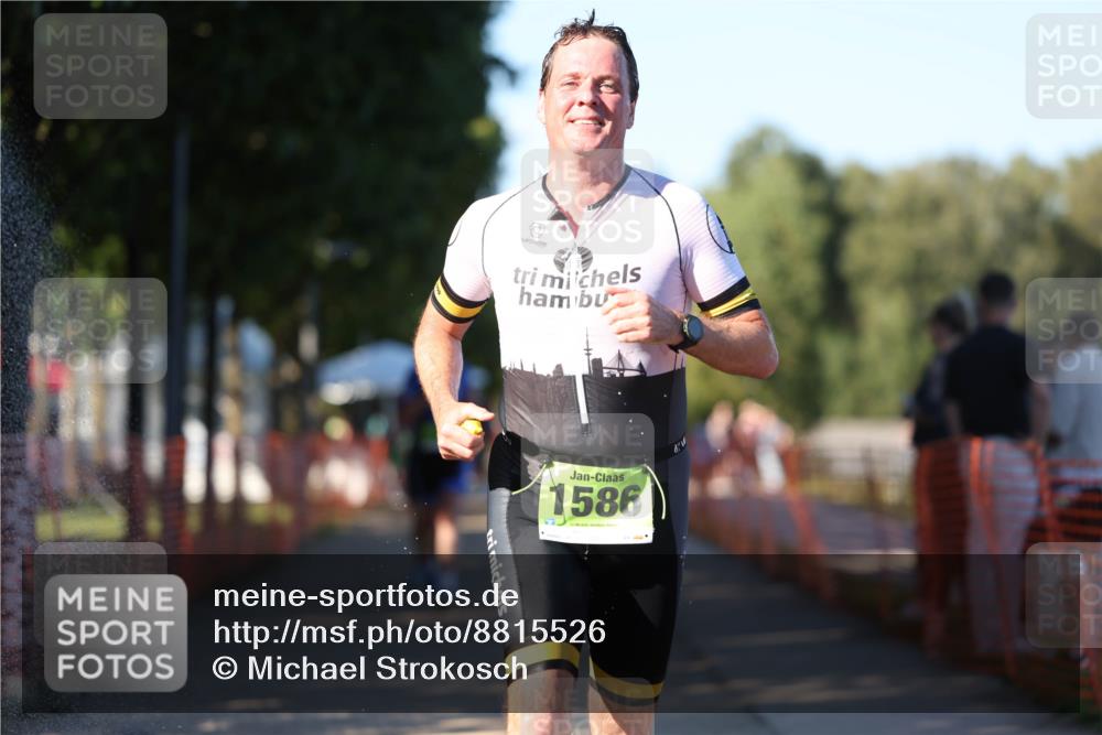 07.09.2025 - 19. Norderstedt Triathlon Michael Strokosch http://msf.ph/oto/8815526 07.09.2025 16:30:56 Laufen 549, 1049, 1050, 1430, 1586 meine-sportfotos.de