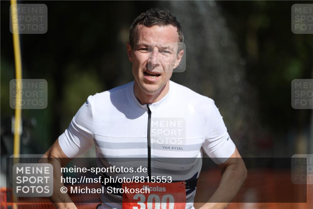 07.09.2025 - 19. Norderstedt Triathlon Michael Strokosch http://msf.ph/oto/8815553 07.09.2025 11:45:04 Laufen 300 meine-sportfotos.de