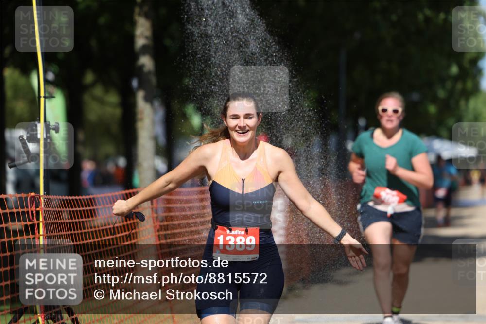 07.09.2025 - 19. Norderstedt Triathlon Michael Strokosch http://msf.ph/oto/8815572 07.09.2025 13:37:29 Laufen 305, 1389 meine-sportfotos.de