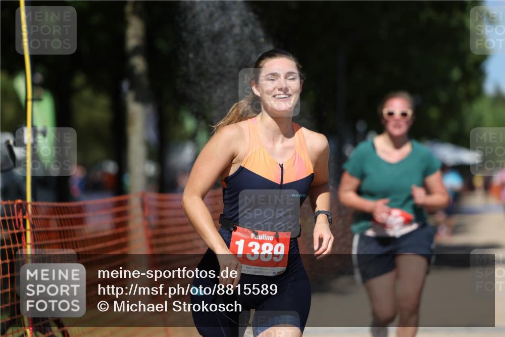 07.09.2025 - 19. Norderstedt Triathlon Michael Strokosch http://msf.ph/oto/8815589 07.09.2025 13:37:30 Laufen 160, 305, 1389 meine-sportfotos.de