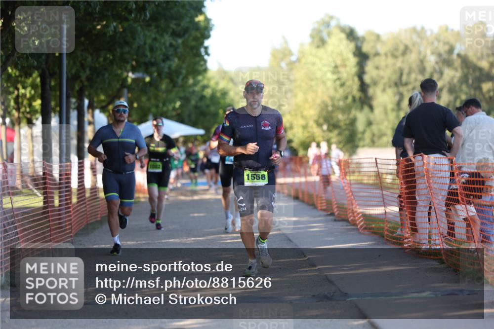 07.09.2025 - 19. Norderstedt Triathlon Michael Strokosch http://msf.ph/oto/8815626 07.09.2025 16:31:13 Laufen 873, 1082, 1476, 1558 meine-sportfotos.de