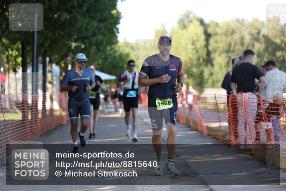 07.09.2025 - 19. Norderstedt Triathlon Michael Strokosch http://msf.ph/oto/8815640 07.09.2025 16:31:14 Laufen 873, 1082, 1476, 1558 meine-sportfotos.de