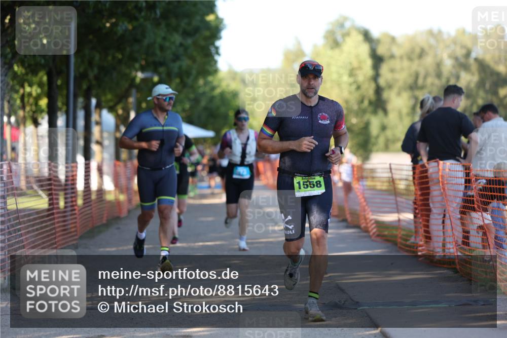 07.09.2025 - 19. Norderstedt Triathlon Michael Strokosch http://msf.ph/oto/8815643 07.09.2025 16:31:14 Laufen 873, 1082, 1476, 1558 meine-sportfotos.de