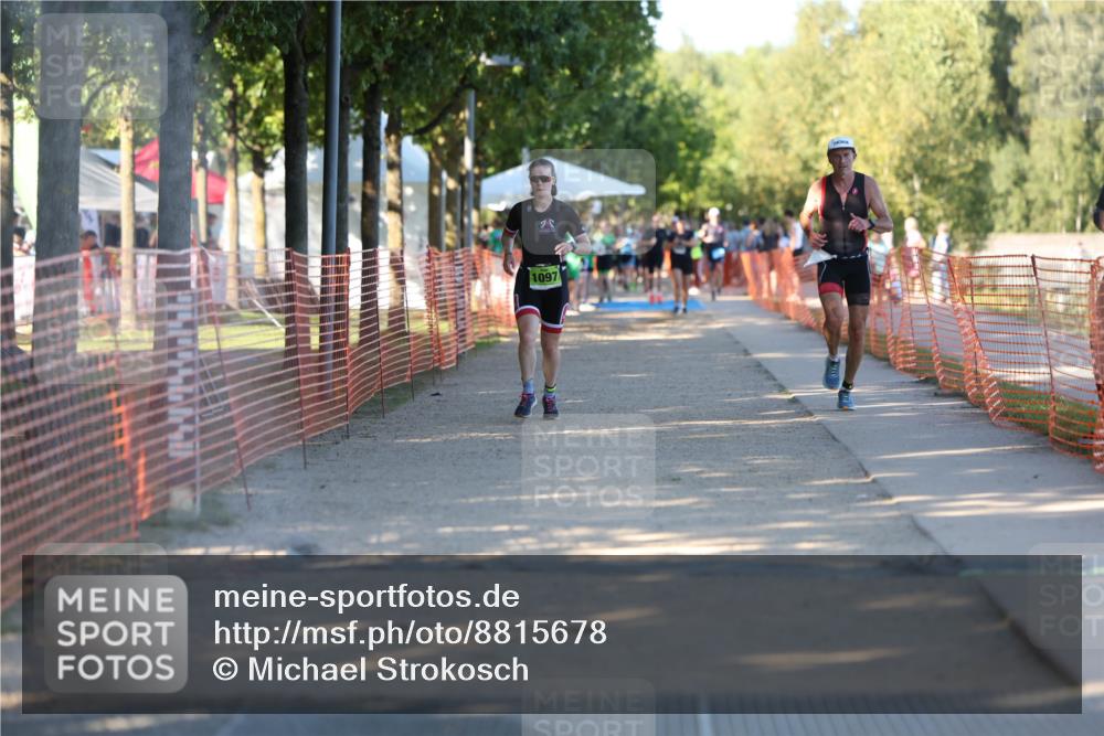 07.09.2025 - 19. Norderstedt Triathlon Michael Strokosch http://msf.ph/oto/8815678 07.09.2025 16:31:35 Laufen 415, 1097 meine-sportfotos.de