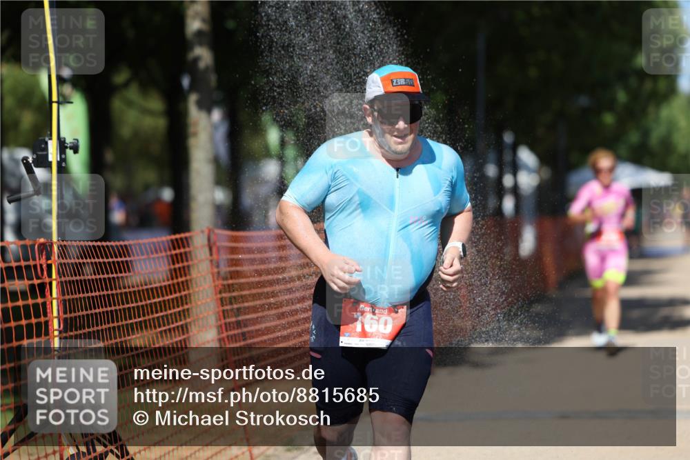 07.09.2025 - 19. Norderstedt Triathlon Michael Strokosch http://msf.ph/oto/8815685 07.09.2025 13:37:39 Laufen 160, 235 meine-sportfotos.de