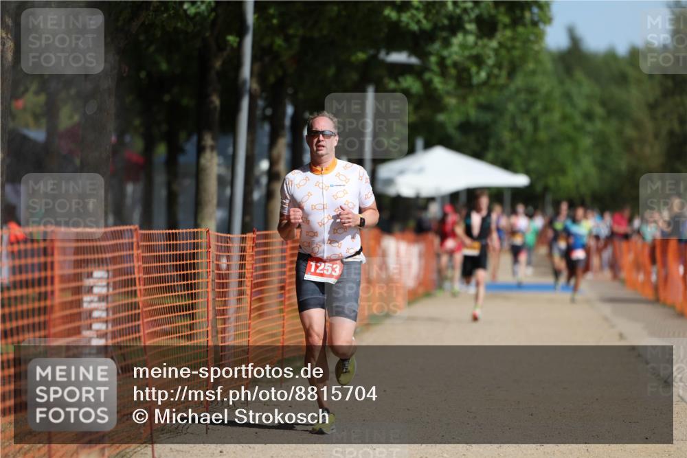 07.09.2025 - 19. Norderstedt Triathlon Michael Strokosch http://msf.ph/oto/8815704 07.09.2025 11:45:20 Laufen 1166, 1253 meine-sportfotos.de